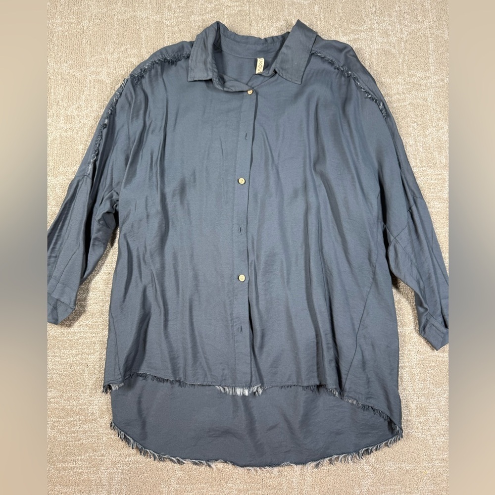 XCVI Button Down Long Sleeve Minimalist Boho Blouse Top Women Size M